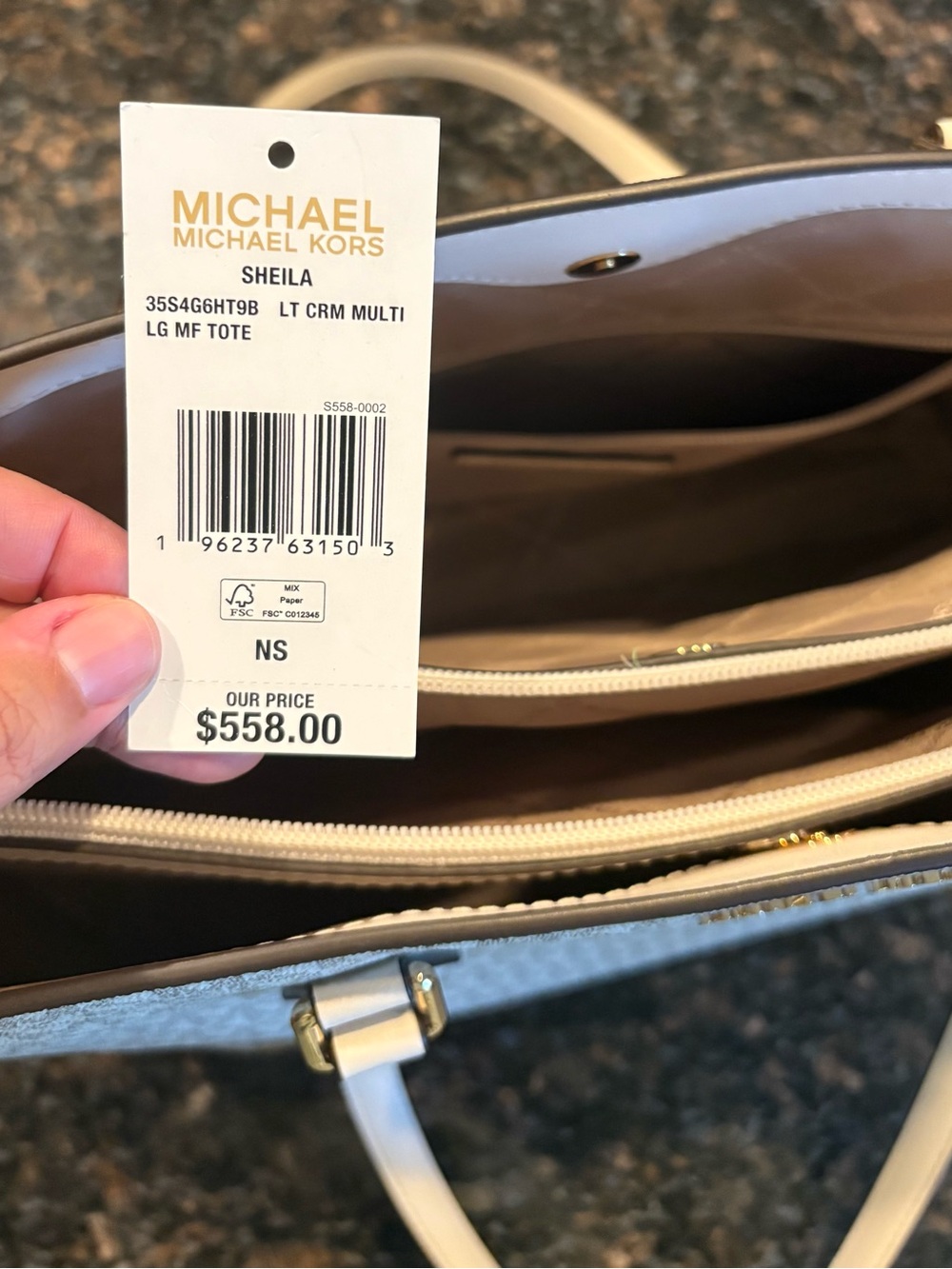 Michael Kors Sheila Large Tote - Picture 4 of 6